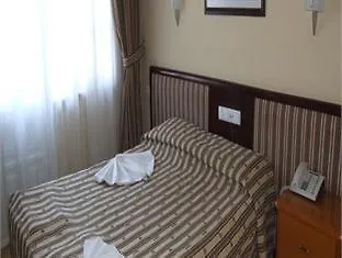 Golden Orange Otel 3*